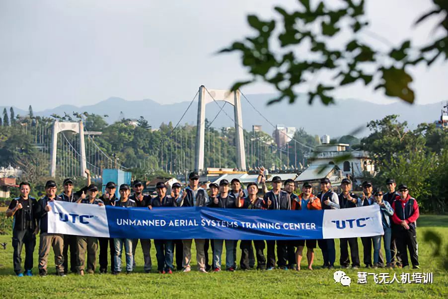&#19975;&#35937;&#22478;&#23448;&#32593;&#28216;&#25103;&#20013;&#24515;&#65288;&#20013;&#22269;&#65289;&#23448;&#26041;&#32593;&#31449;